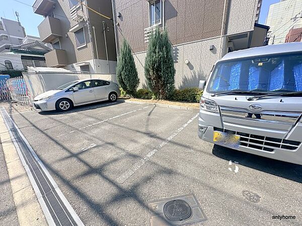 画像18:駐車場