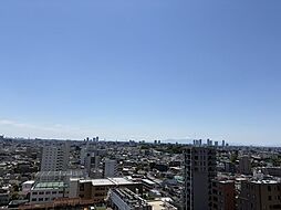 バルコニーからの眺望。富士山が望めます（天候による）