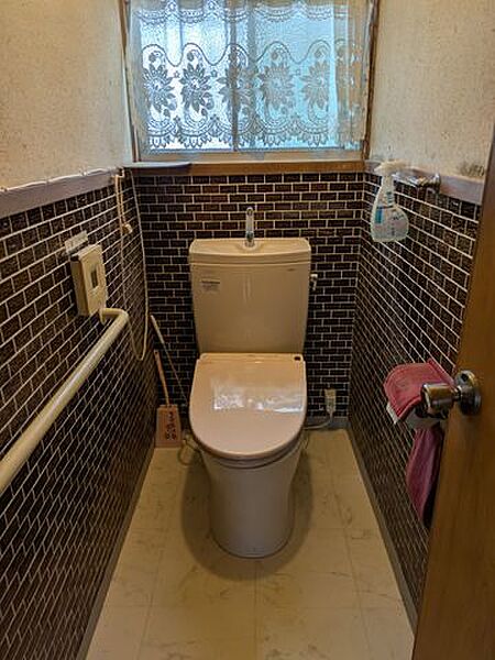 トイレを拡大表示