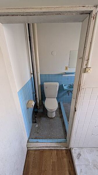 トイレを拡大表示