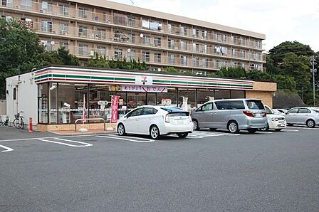 セブンイレブン下関貴船4丁目店 徒歩20分。 1550m
