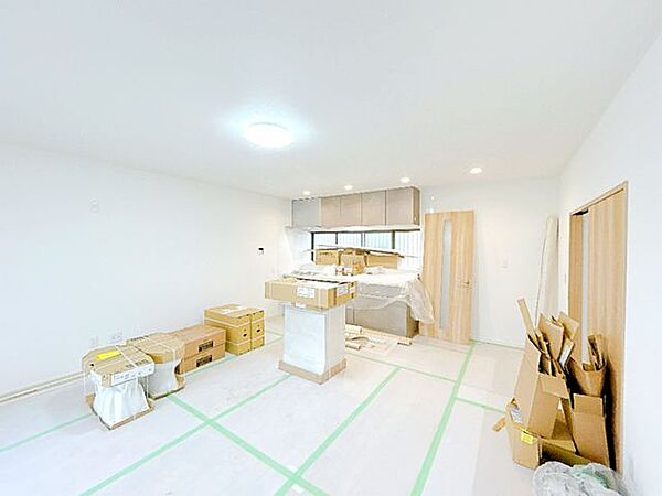 リビング/ダイニングを拡大表示