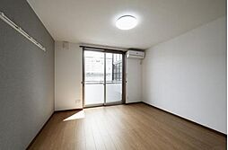 ラテラスI 107 1階ワンルームのリビング/ダイニング