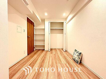広々としたお部屋は、インテリアを考える楽しみもありますね。