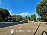 周辺：万願寺中央公園 距離約1200m