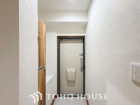 ただいまと共に広がる、家族を迎える温かな玄関。