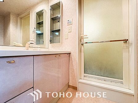 スタイリッシュで機能的、清潔感と快適さが共演する空間。