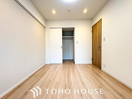 広々としたお部屋は、インテリアを考える楽しみもありますね。