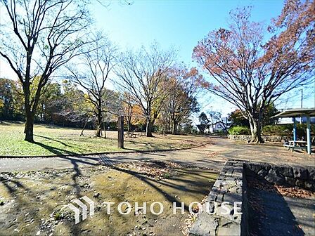 大塚公園 距離約550m