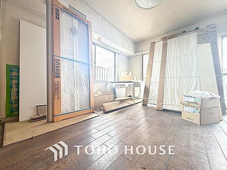 一日の疲れを癒やしてくれる主寝室。時を忘れて過ごす場所として過ごせるお部屋。