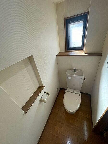 トイレを拡大表示