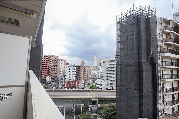 バルコニーを拡大表示