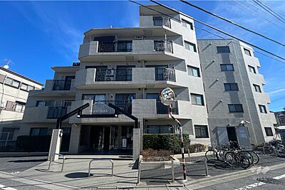 外観:グレンモア西新井の外観(西南側から) 外観:グレンモア西新井の外観(西南側から)
