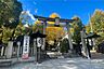 周辺：素盞雄神社の外観