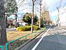 その他：前面道路向かいは緑道で四季を感じられます。