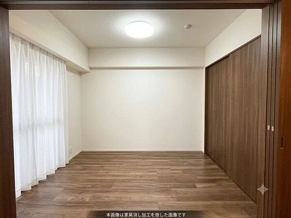 洋室を拡大表示