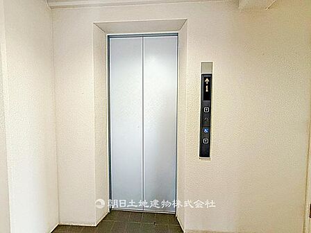 エレベーターもございます。