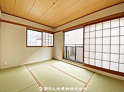 暮らしに寄り添う落ち着きの和室