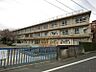 周辺：小平市立小平第四中学校まで徒歩5分346ｍ！毎日の通学負担を軽減できる、子育て世帯に嬉しい環境。