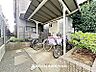 その他：サドルが濡れず嬉しい屋根付き駐車場