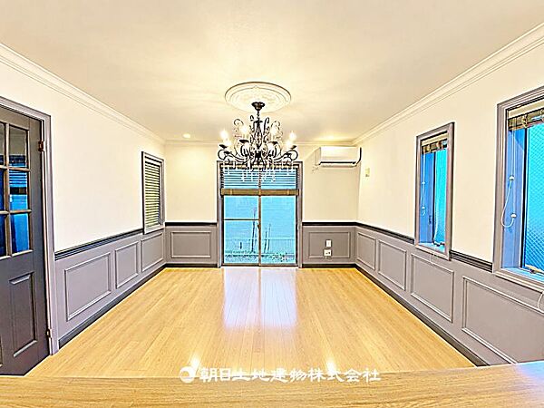 リビング/ダイニングを拡大表示
