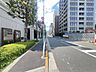 その他：左方が駐車場出入口になります。
