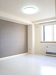 アクアボーン8・8 4階1LDKのリビング/ダイニング