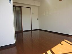 リバースコート木花台 108 1階1Kのリビング/ダイニング