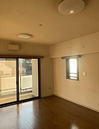 ウェルシティ横須賀ポートバレーヌ1番館 3LDKのリビング/ダイニング