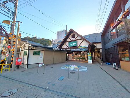 江ノ島電鉄「江ノ島」駅…徒歩5分