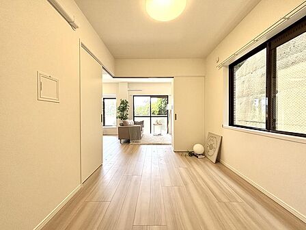 家具の配置がしやすい、すっきりとした間取り。