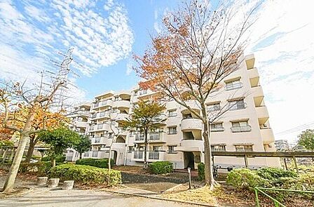 ◎全棟総戸数262戸のビッグコミュニティ◎南東向き角住戸につき陽当り・通風良好