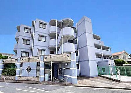 最寄り駅まで徒歩圏内♪住みやすい住環境♪◎人気の角住戸♪南向きにつき陽当り・通風良好♪