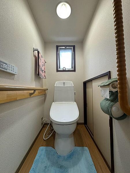トイレを拡大表示