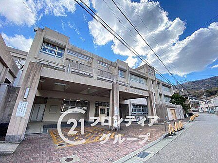 西宮市立生瀬小学校 徒歩8分。 610m