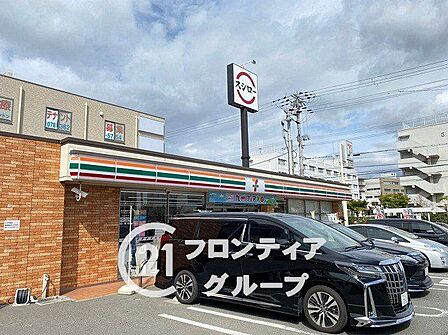 セブンイレブン尼崎東難波町2丁目店 徒歩7分。 530m