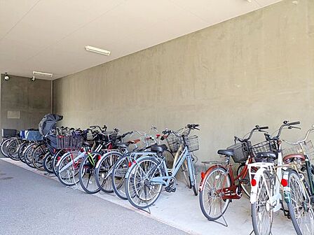 物件から受けた印象や、周辺の生活環境への疑問まで、気になることを何でも話してみてください。暮らしのイメージを一緒に整理していきましょう