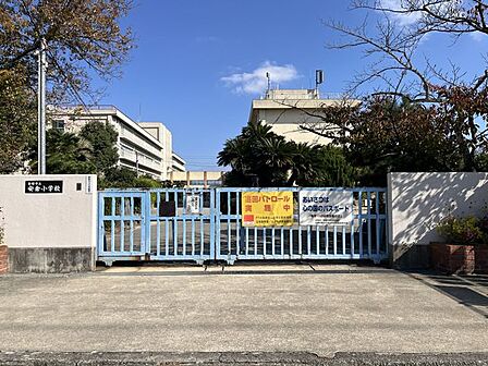 宝塚市立安倉小学校 徒歩13分。 990m