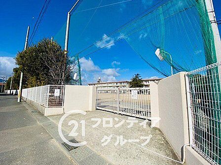 西宮市立段上小学校 徒歩7分。 510m