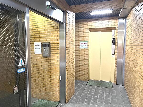 エントランス