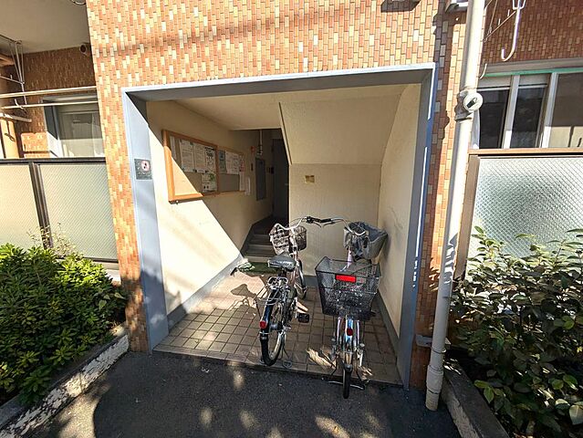 エントランス 江古田第3ローヤルコーポ 2階/207