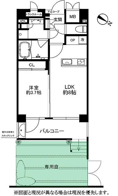 広々とした専用庭付きでペットと遊ぶこともできます。トランクルーム付きで収納◎