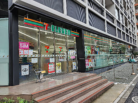 セブンイレブン北大塚１丁目西店　約160ｍ