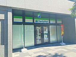 ファミリーマート シティタワー大井町店 305m