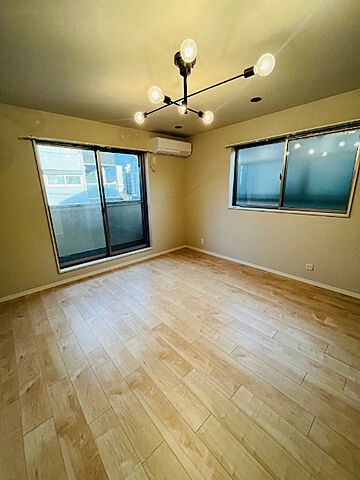 リビング/ダイニング 北区赤羽西4丁目