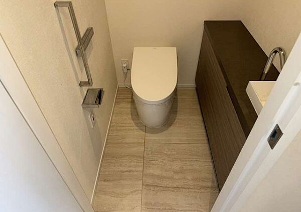 トイレを拡大表示