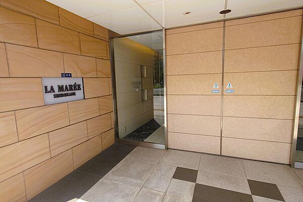 エントランスを拡大表示