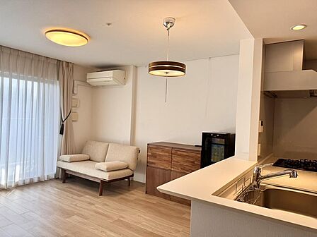 ◇Living room◇陽光が心地よく差し込む、明るい南向きのリビング