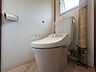 トイレ：【トイレ】一般的な機能が備わっている、トイレとなっております。