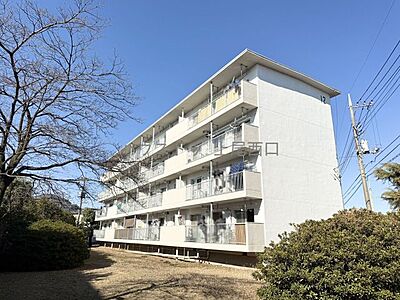 外観:根貝戸団地12号棟人気の1階部分駅まで一直線の徒歩約17分となっております。生活環境良好、小中学校徒歩圏内! 外観:根貝戸団地12号棟人気の1階部分駅まで一直線の徒歩約17分となっております。生活環境良好、小中学校徒歩圏内!